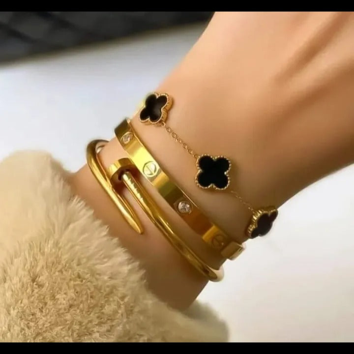 Luxury Gold Clover Bracelet Set